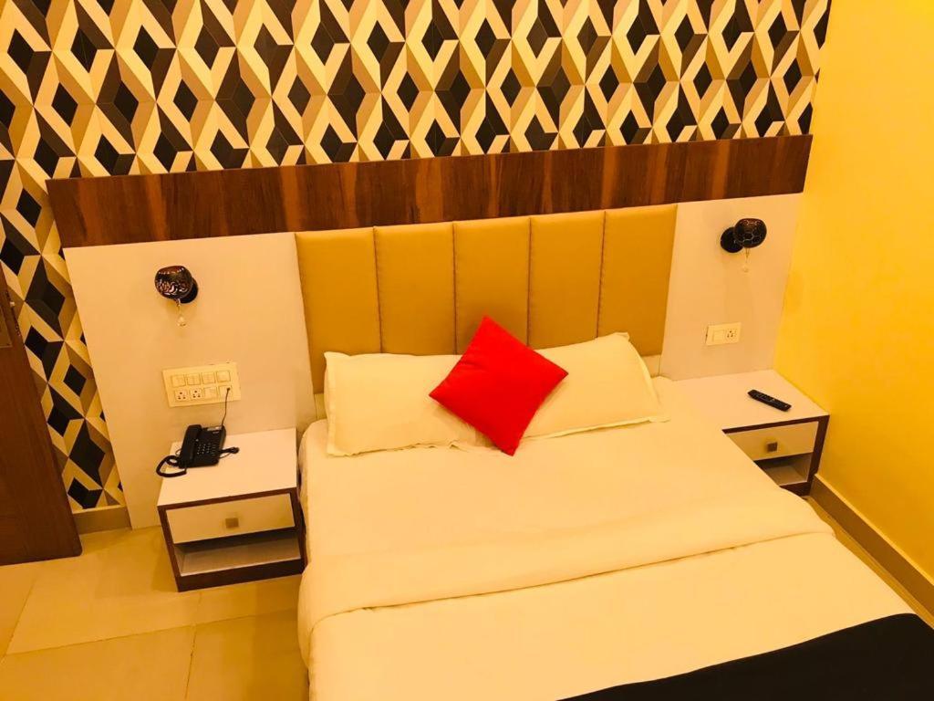 Hotel Keerthana Puttur Puttur  Экстерьер фото