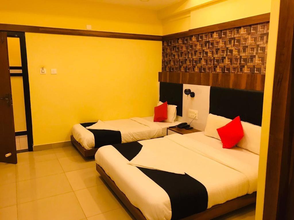 Hotel Keerthana Puttur Puttur  Экстерьер фото